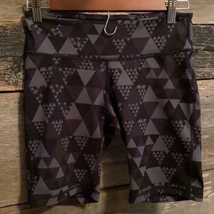 EUC Old Navy Active Compression Shorts